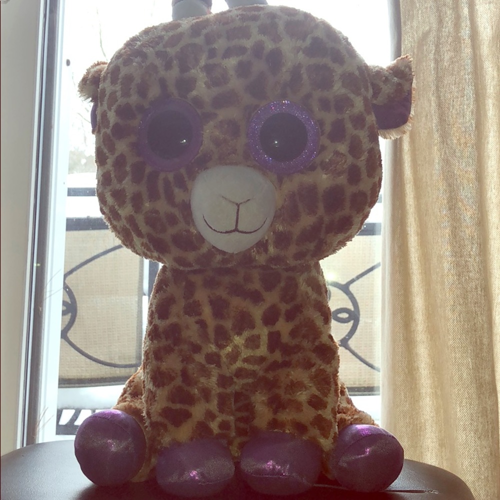 Jumbo beanie boo giraffe!!